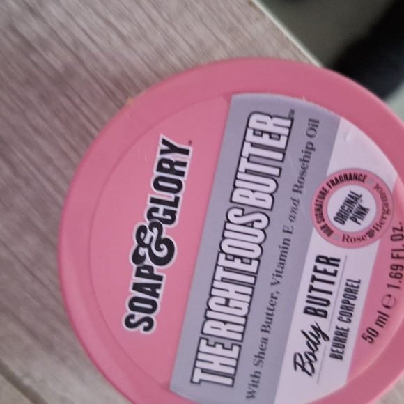 Soap and Glory righteous butter - Picture 3 of 3